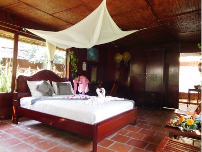 Phòng 2 khách Lodge - Công Ty TNHH MTV Du Lịch Nghỉ Dưỡng Sinh Thái Cồn Tân Phong